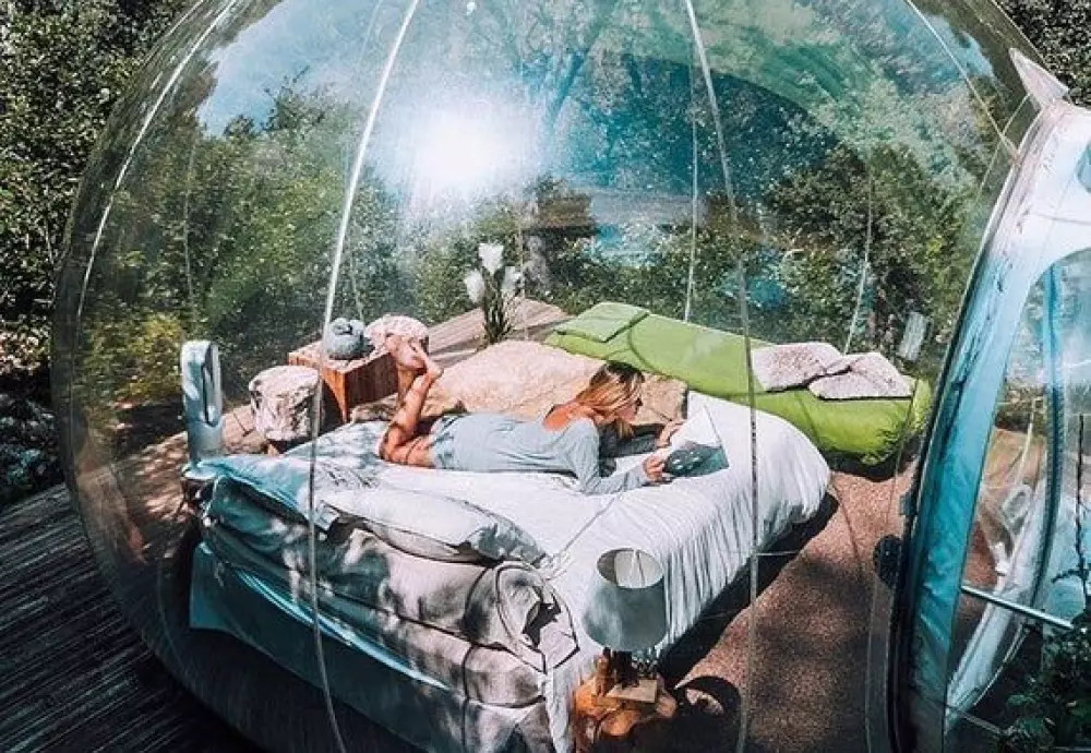 clear plastic bubble tent